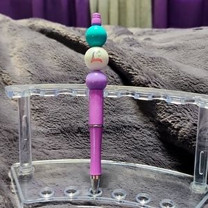 Handmade Decorative Unicorn beaded pen. Includes pouch